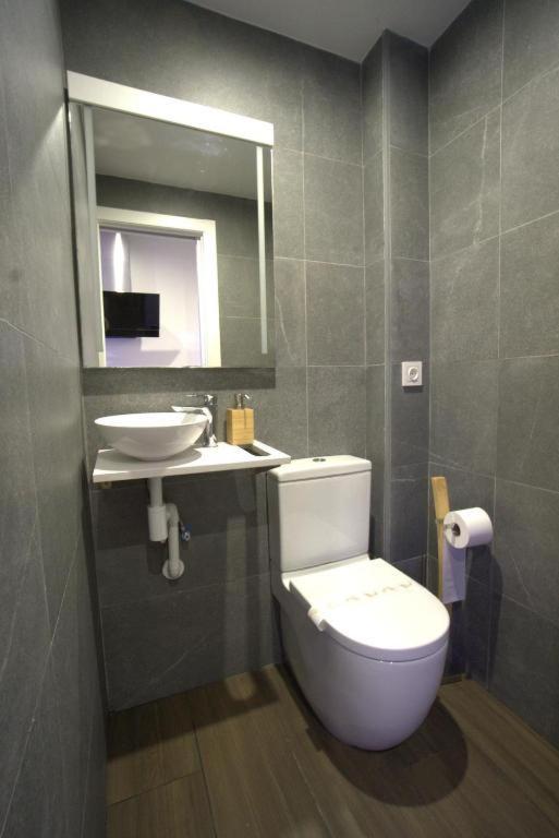 Appartement Rentalsevilla Looks Pretty And Modern *
